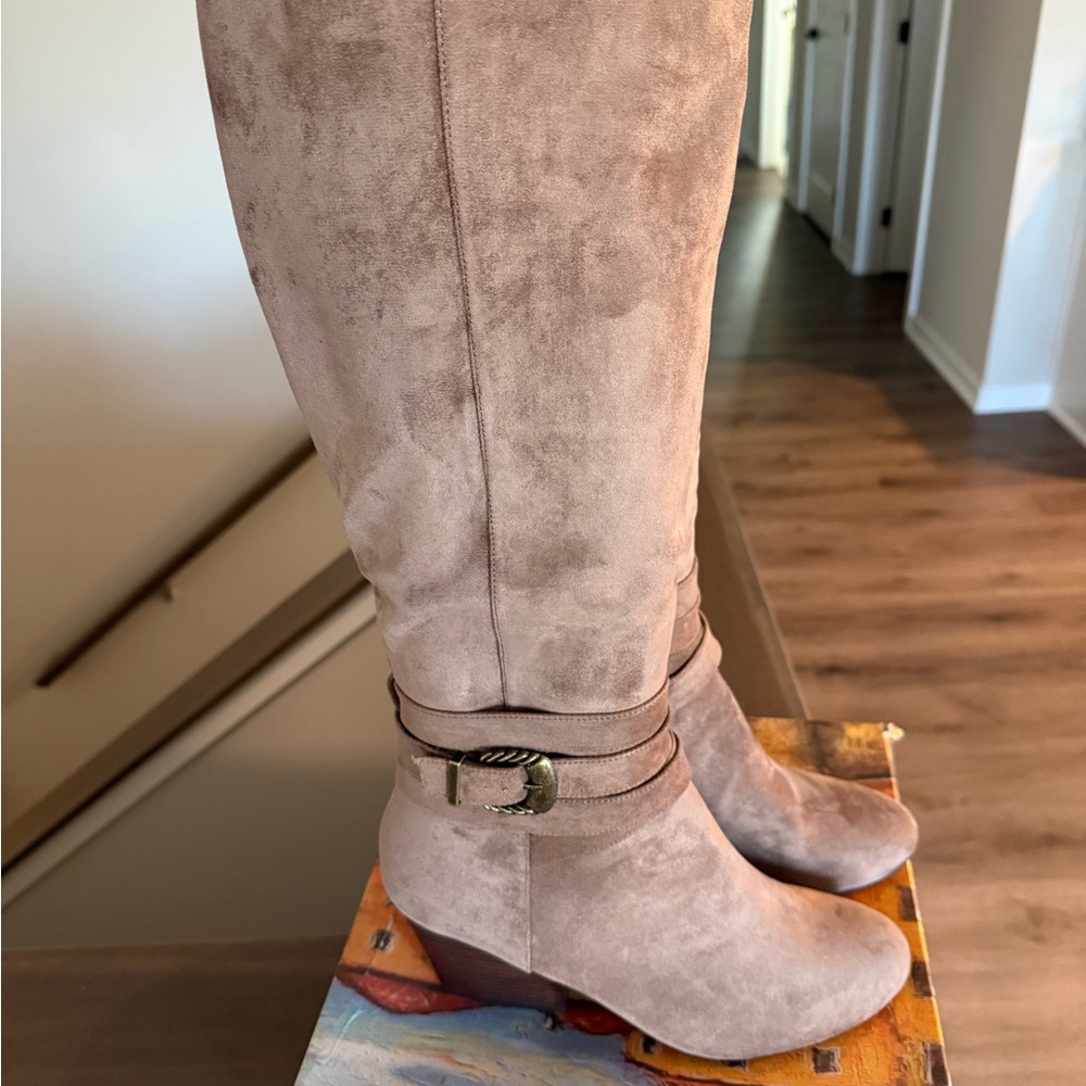 Bella Vita Taupe Knee high Heeled Boots